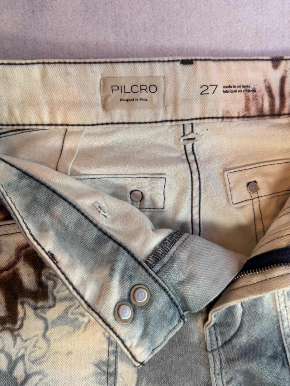 NWT Pilcro The Wanderer Mid-Rise Relaxed Tapestry Jeans Sz 27 - Picture 8 of 9